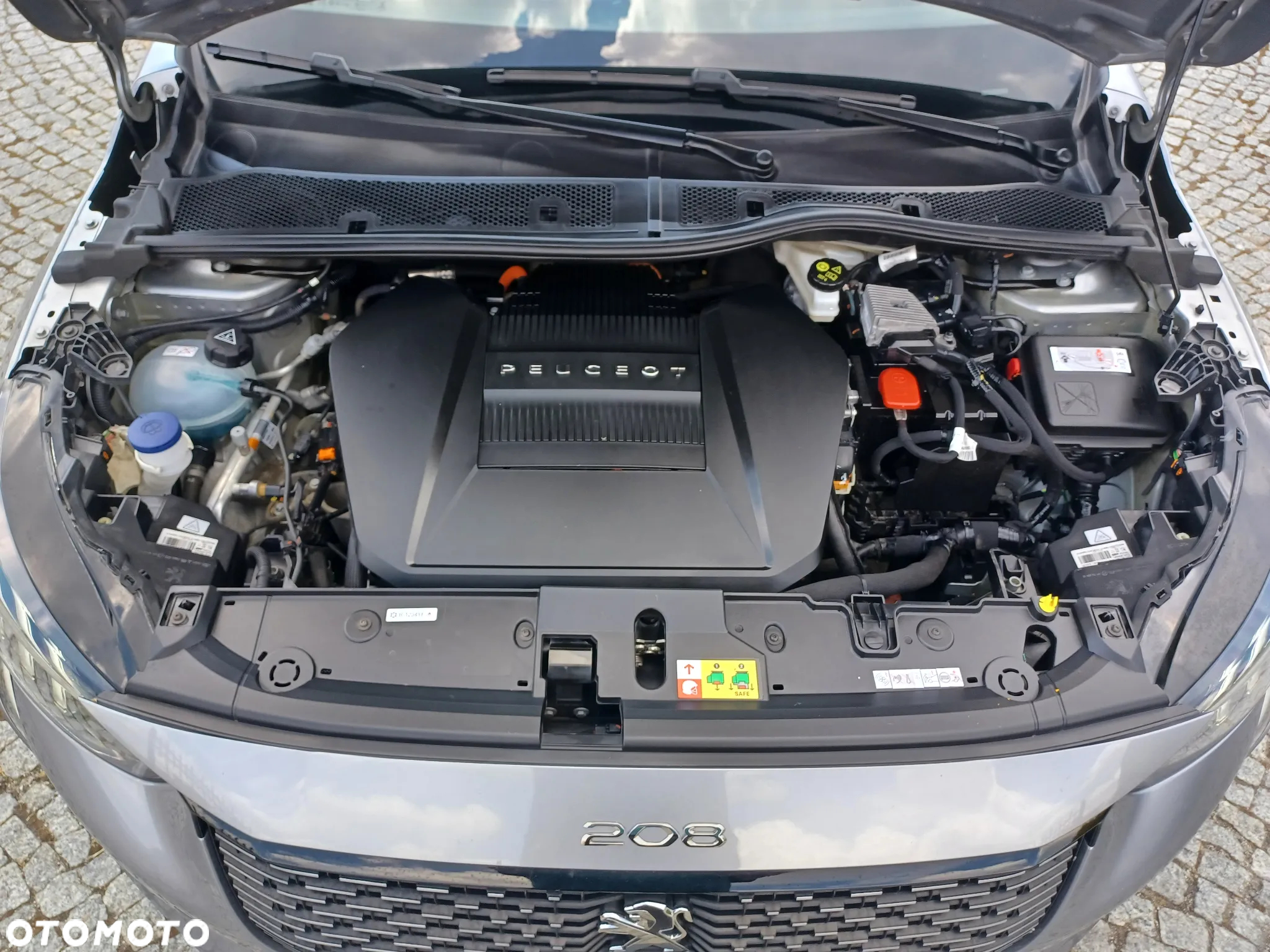Peugeot 208 e-208 GT Line - 18