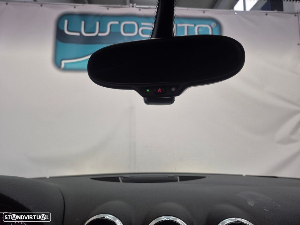 Audi TT Coupé 2.0 TDI quattro S tronic - 19