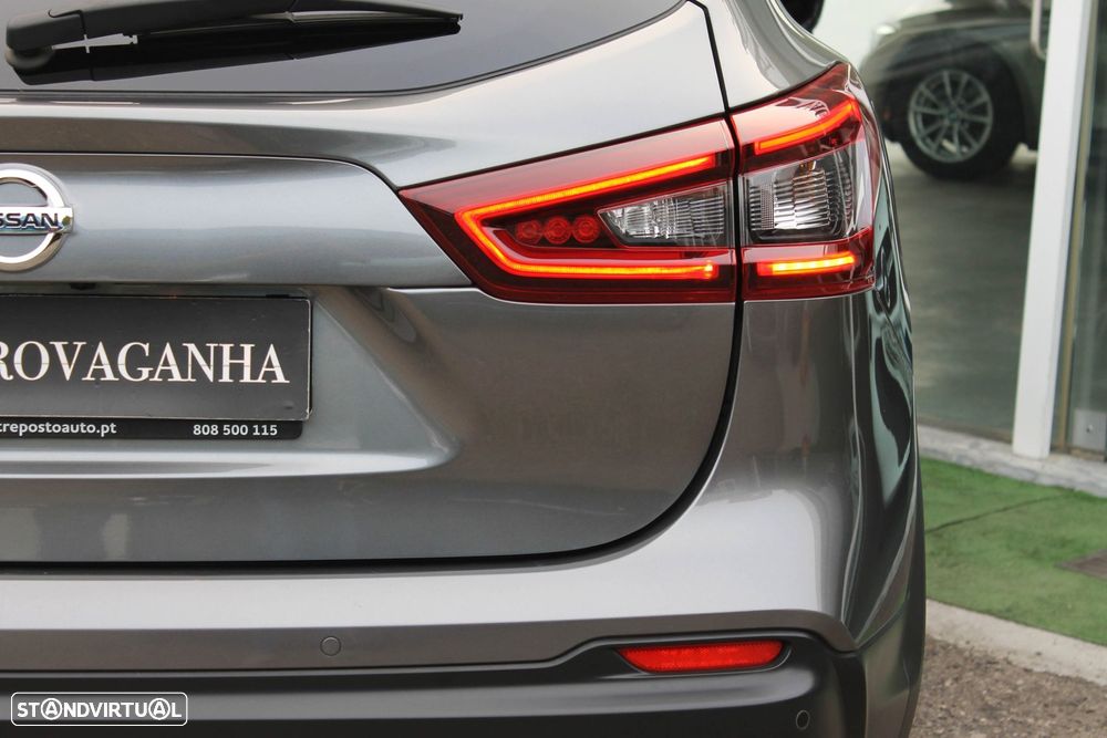 Nissan Qashqai 1.5 dCi N-Connecta J18+Led - 38