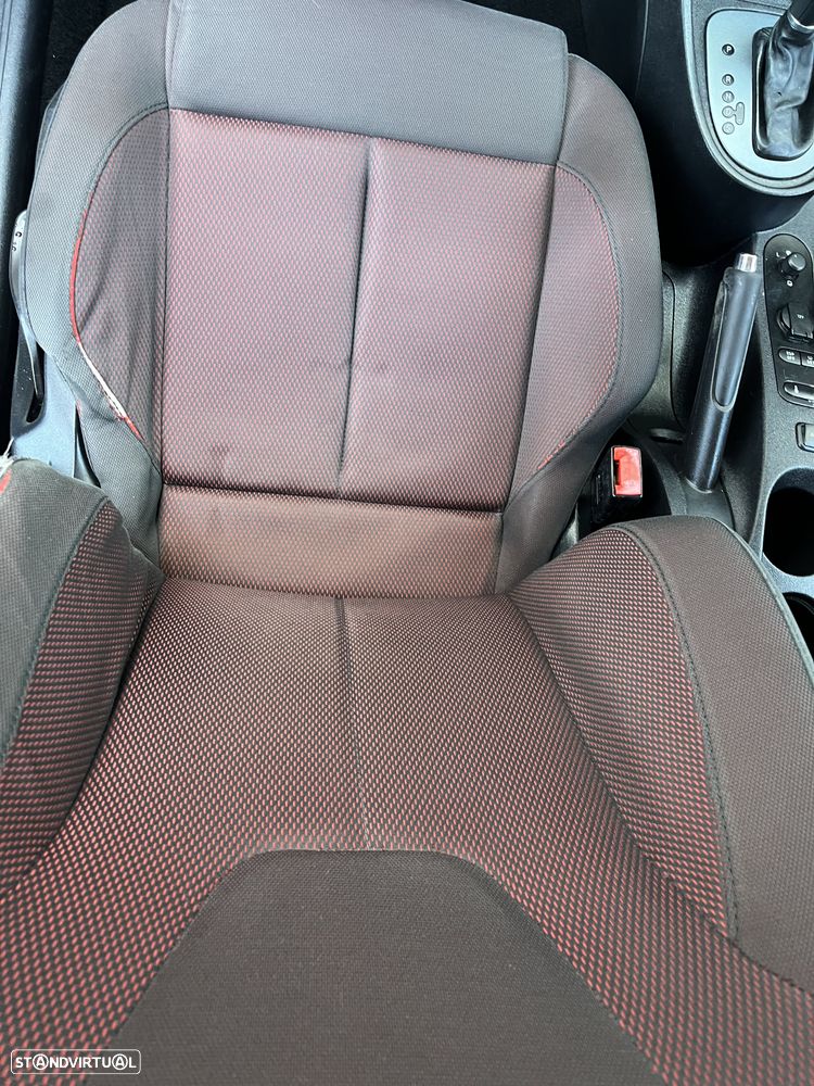 SEAT Leon 2.0 TDI DPF DSG FR - 13