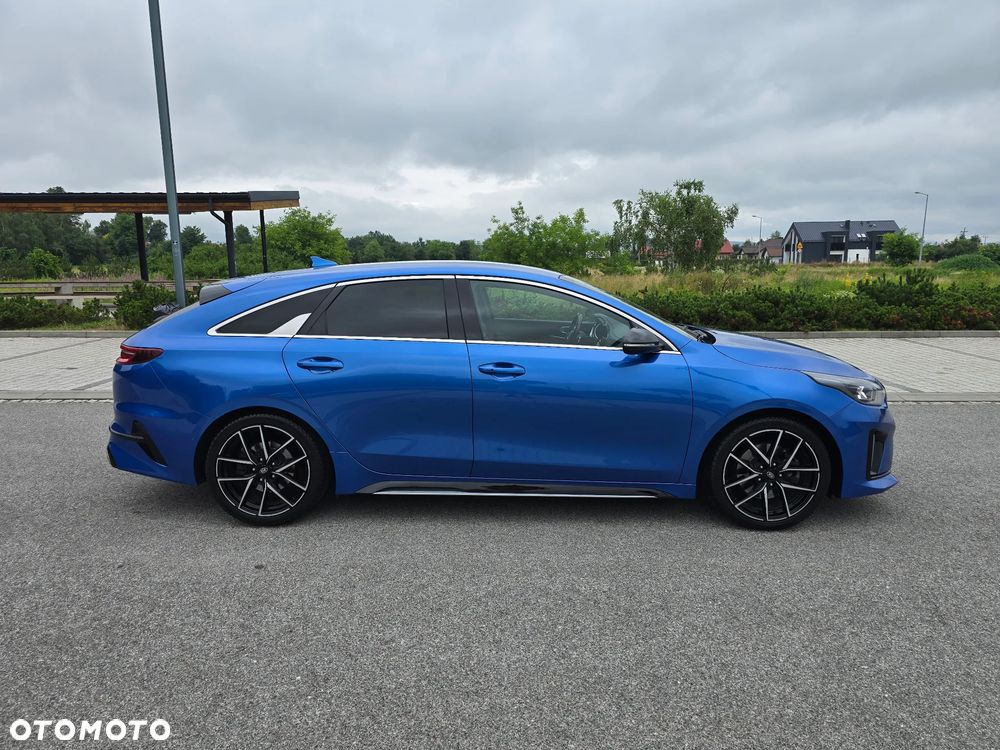Kia ProCeed 1.6 CRDi GT Line DCT - 31