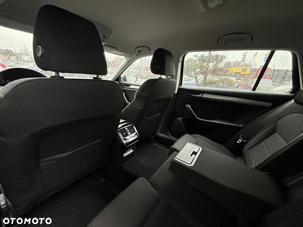 Skoda Superb 2.0 TDI Ambition DSG7 - 11