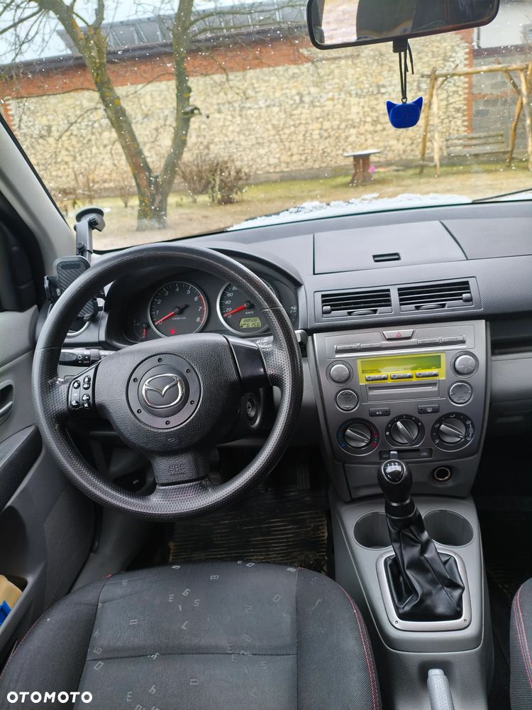 Mazda 2 - 3