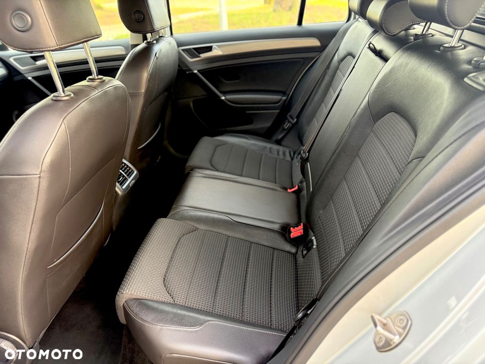 Volkswagen Golf 2.0 BlueTDI Comfortline - 7