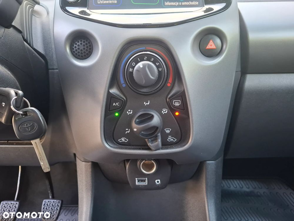 Toyota Aygo 1.0 VVT-i Black Edition - 27