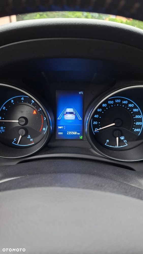 Toyota Auris 1.6 Premium - 7