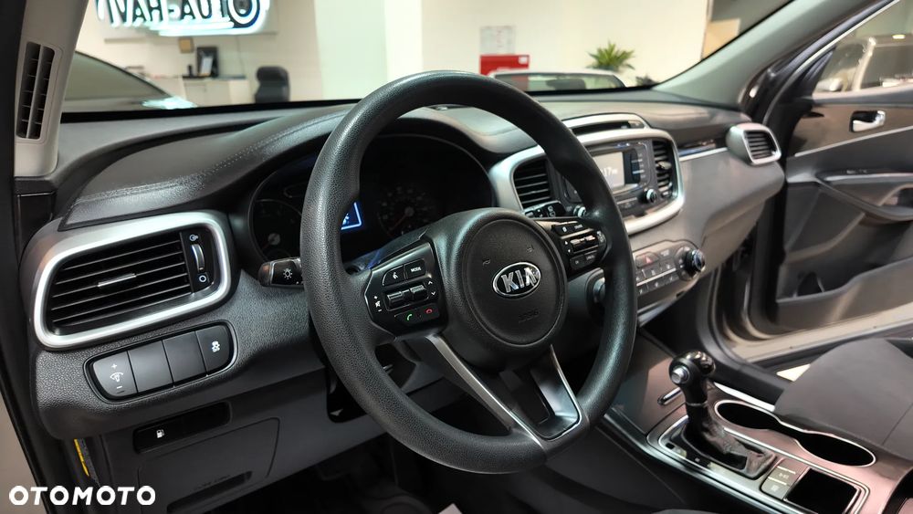 Kia Sorento - 25