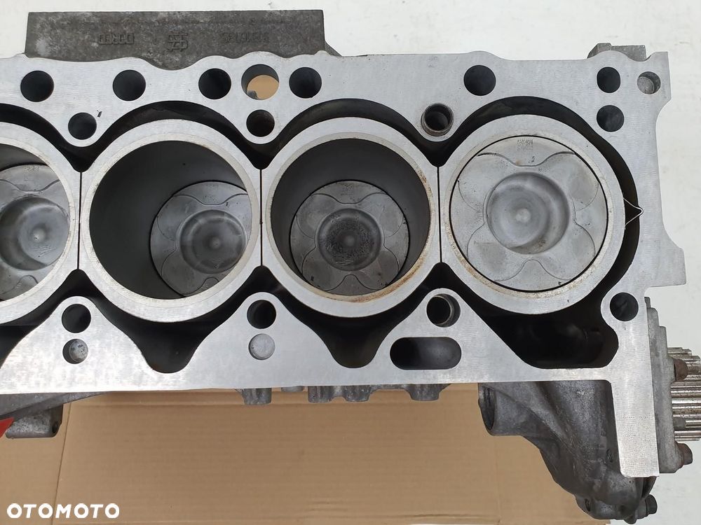BLOK DÓŁ SILNIKA TŁOKI VOLVO V60 S60 II 2.4 D5 D5244T15 - 4