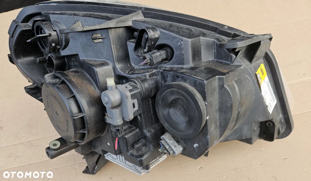 Nissan Qashqai I 1 J10 lampa przód przednia  prawa lewa xenon EN - 11