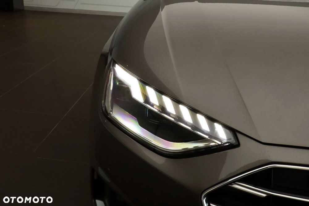 Audi A4 Avant - 10