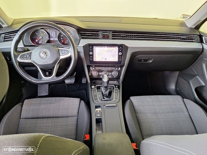 VW Passat 1.6 TDI Confortline DSG - 6
