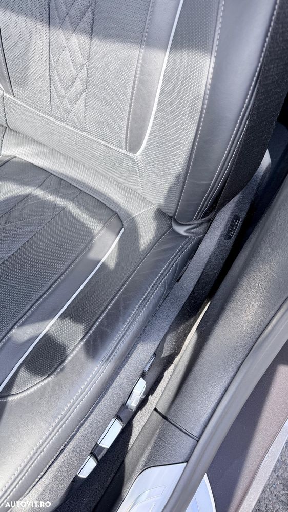 BMW Seria 7 740d xDrive MHEV - 11