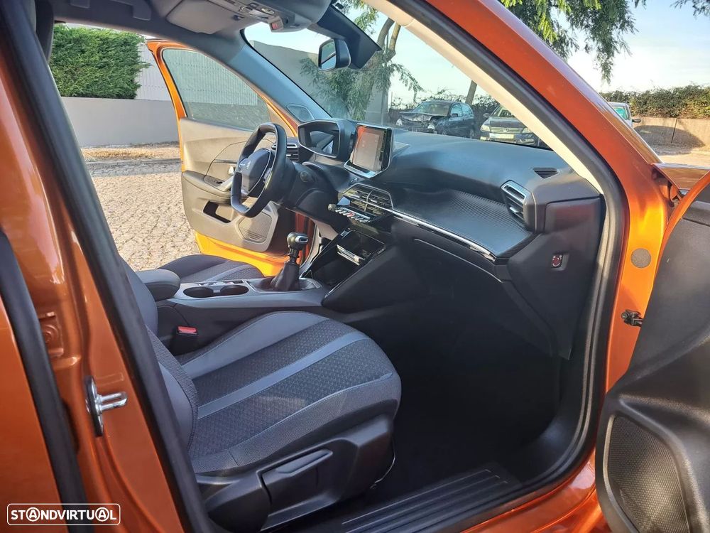 Peugeot 2008 - 19