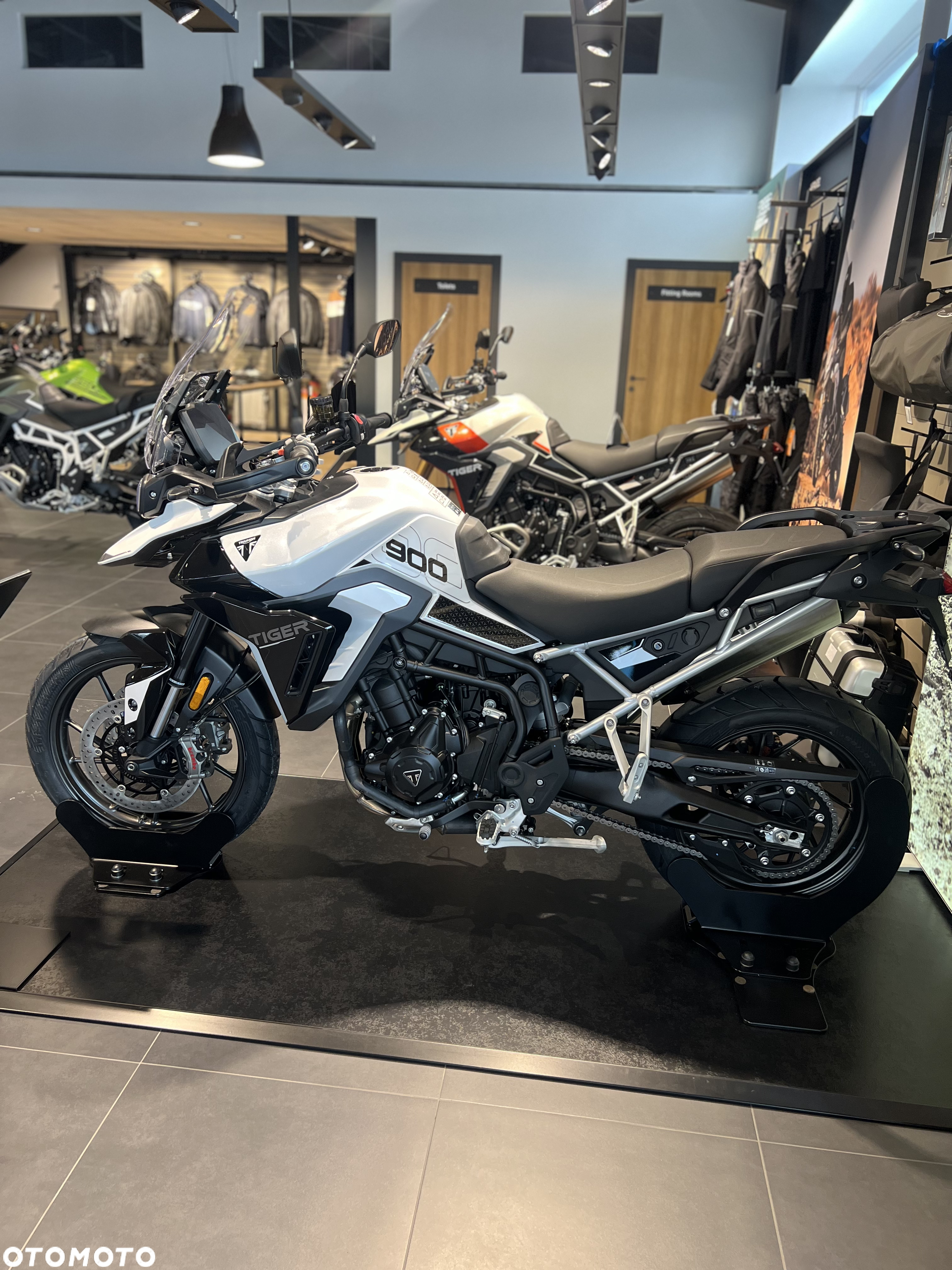 Triumph Tiger - 4