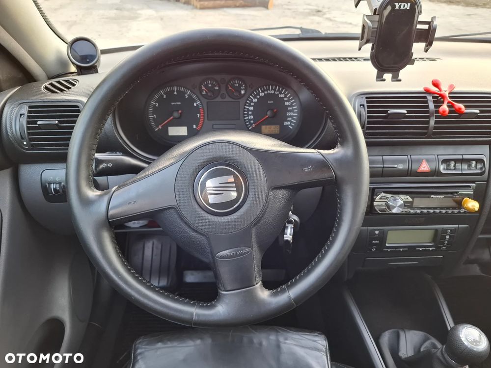 Seat Leon 1.8T Cupra R - 23
