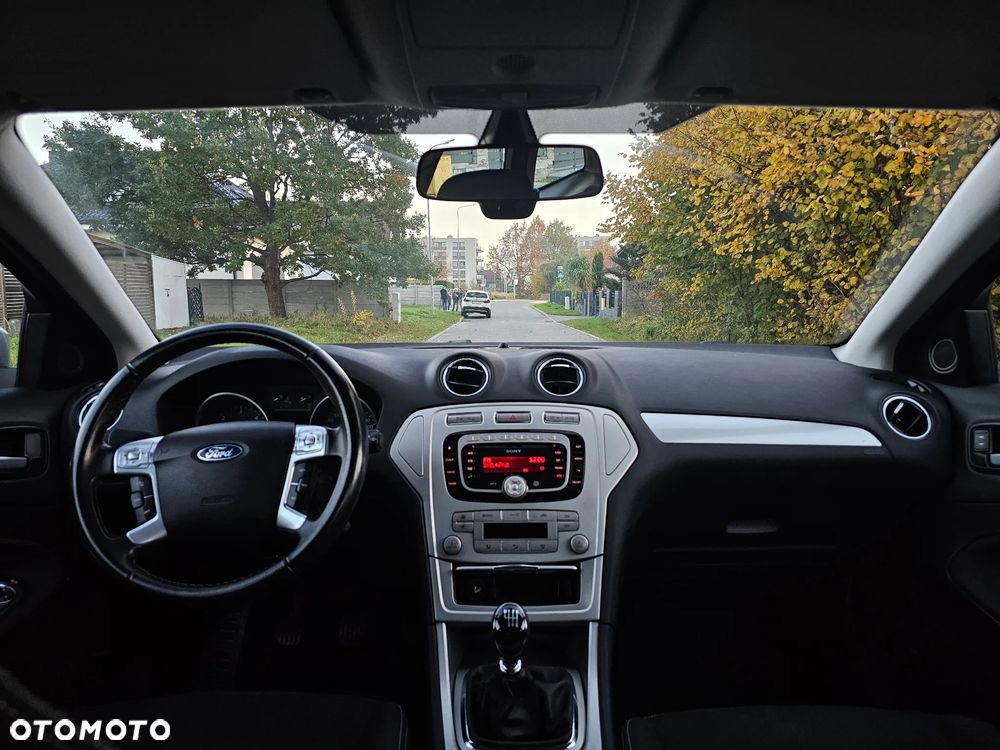 Ford Mondeo - 8