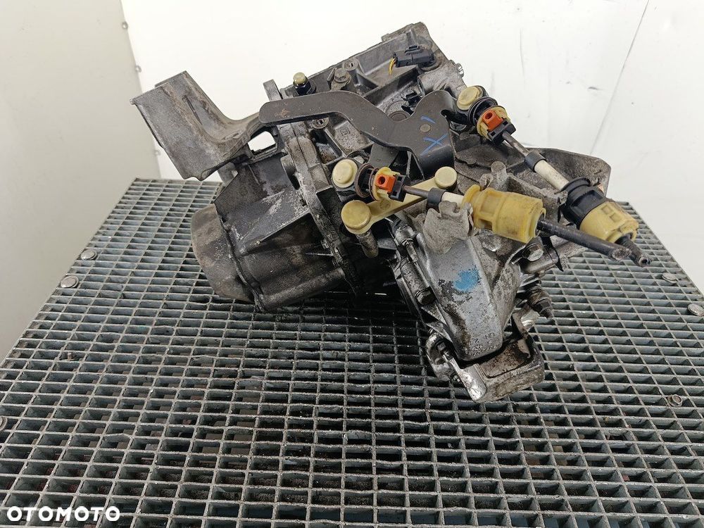 SKRZYNIA BIEGÓW MANUALNA 5 PEUGEOT 407 20DM59 2.0 16V 136KM - 5