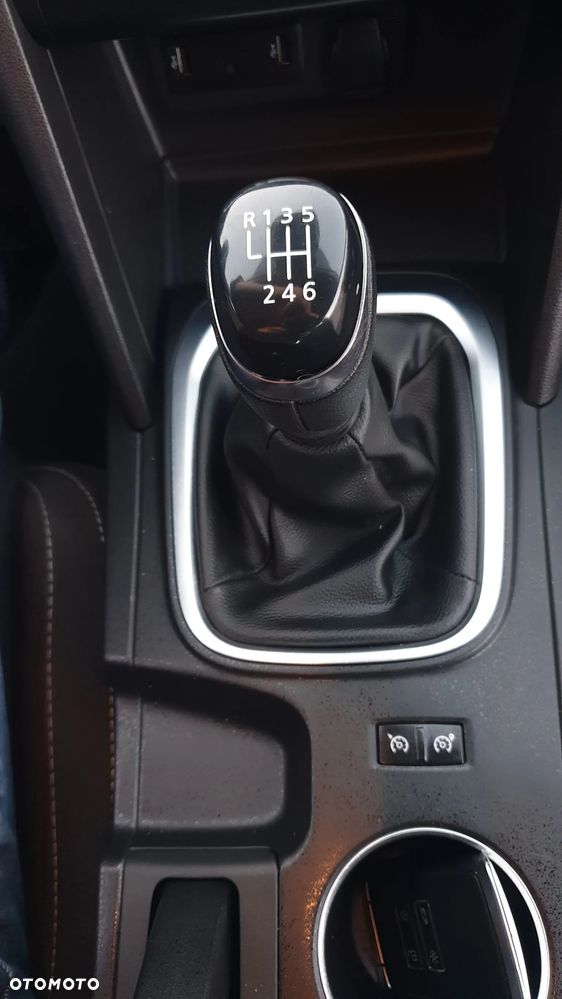 Renault Megane BLUE dCi 115 BOSE EDITION - 33