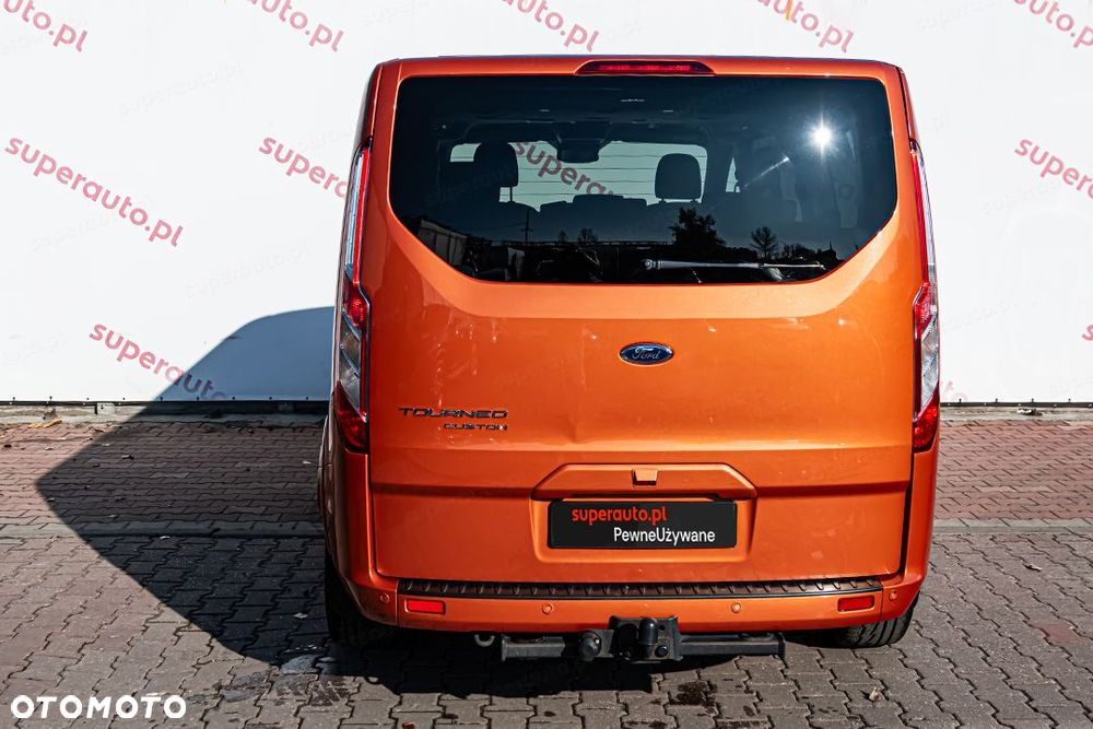 Ford Tourneo Custom 2.0 EcoBlue L2 Titanium - 12