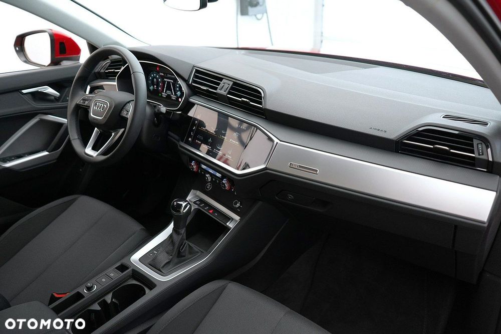 Audi Q3 Sportback - 28