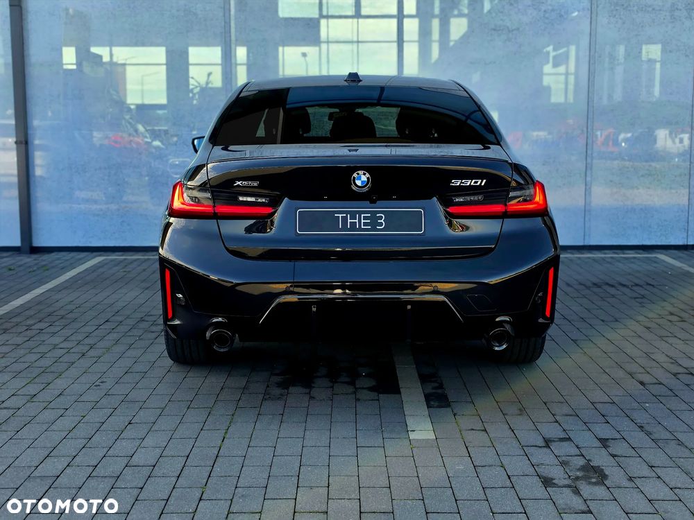 BMW Seria 3 330i xDrive M Sport - 6