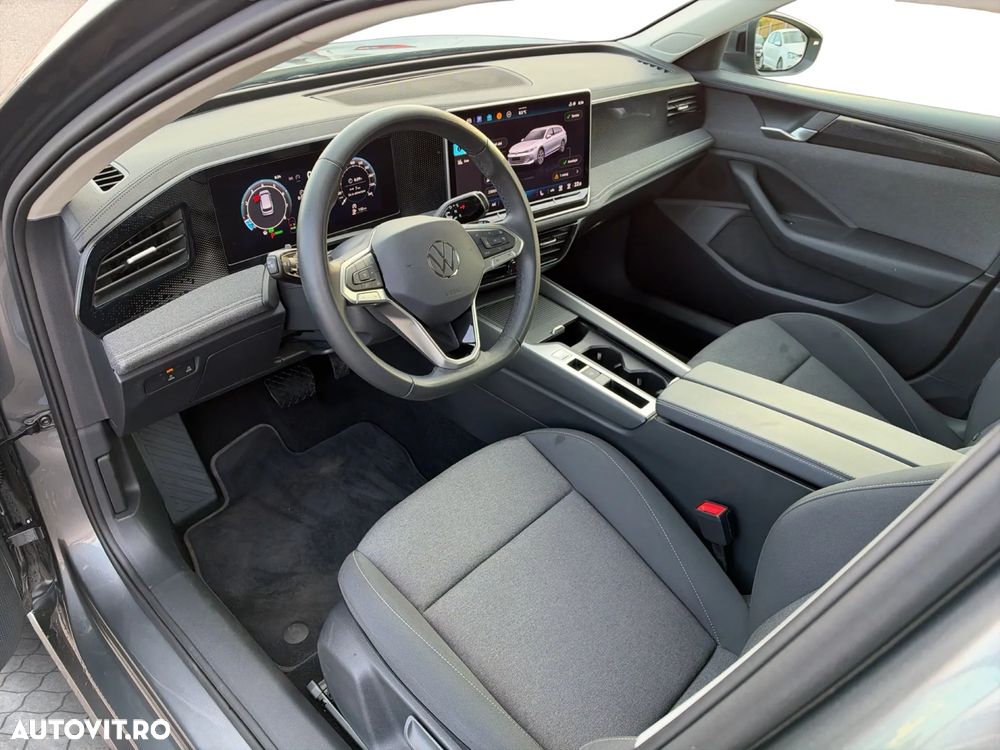 Volkswagen Passat 1.5 eTSI DSG MHEV Base - 15