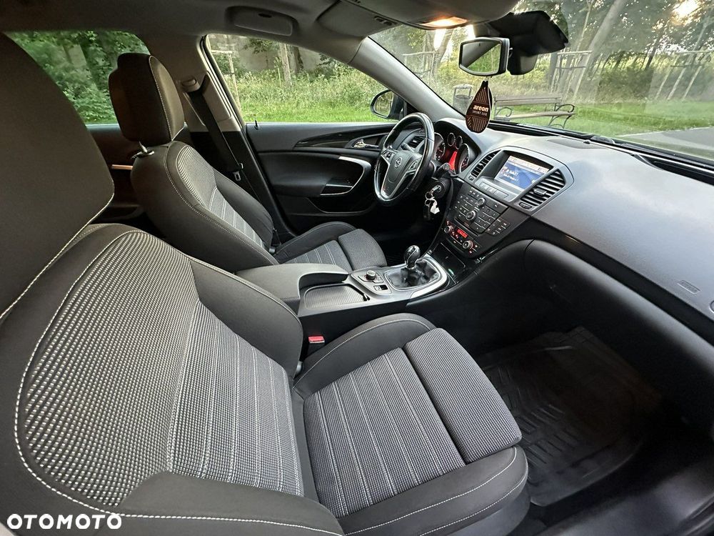 Opel Insignia - 29