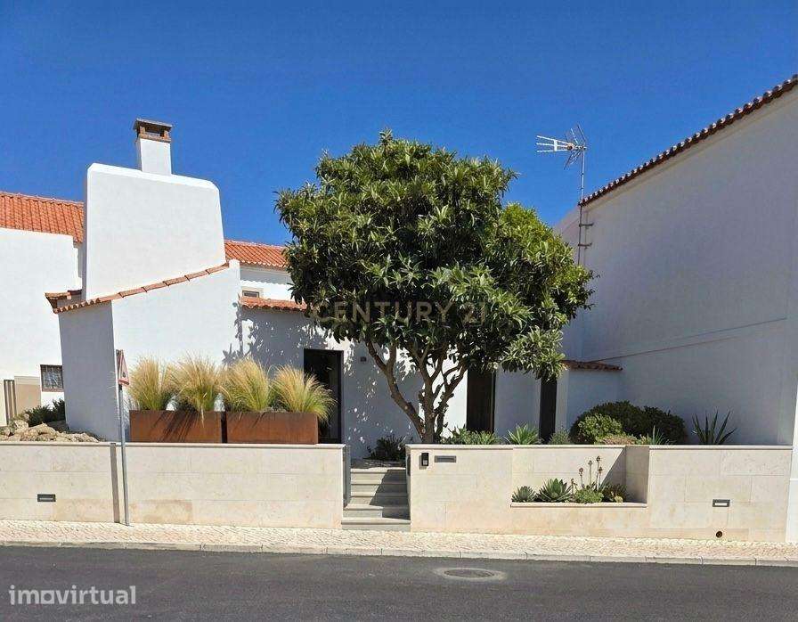 Terreno com 453 m2 e excelente potencial para reconstrução de moradia - Grande imagem: 5/14