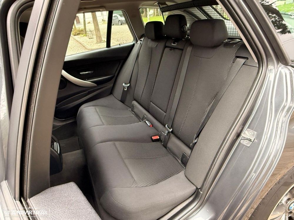 BMW 316 d Touring - 32
