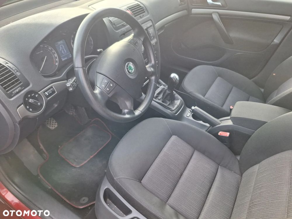 Skoda Octavia - 8