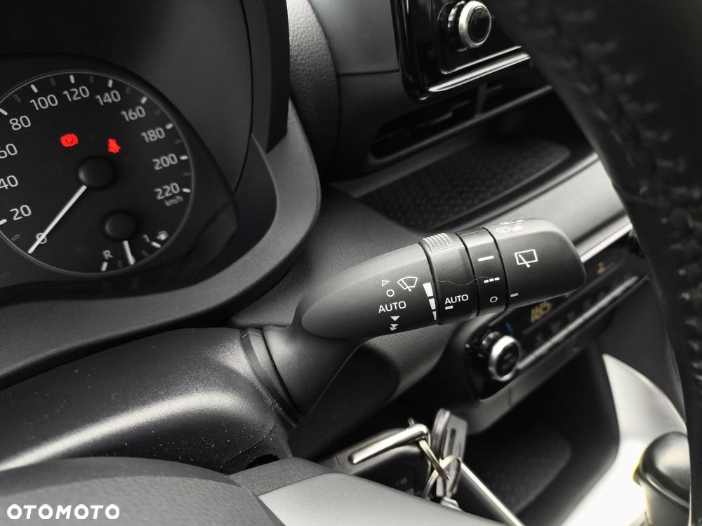 Toyota Yaris Hybrid 1.5 Comfort - 26