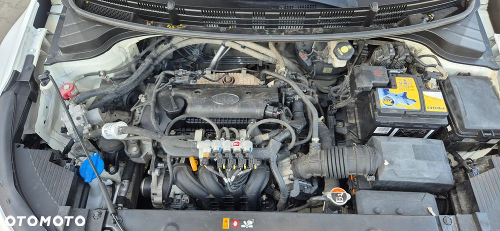 Kia Stonic 1.4 L - 21