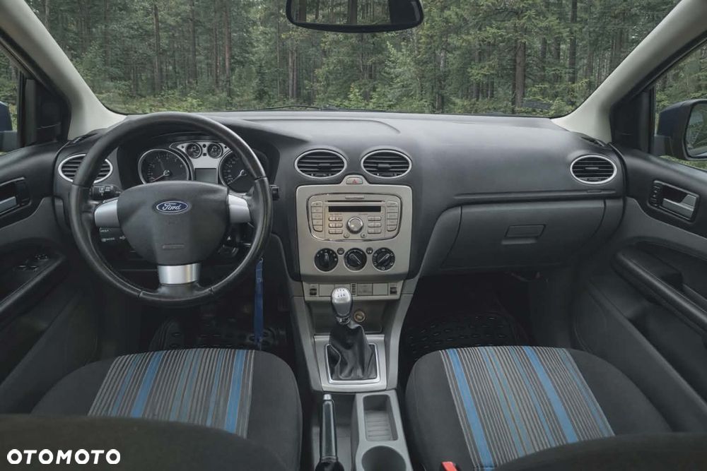 Ford Focus 1.6 Ambiente - 7