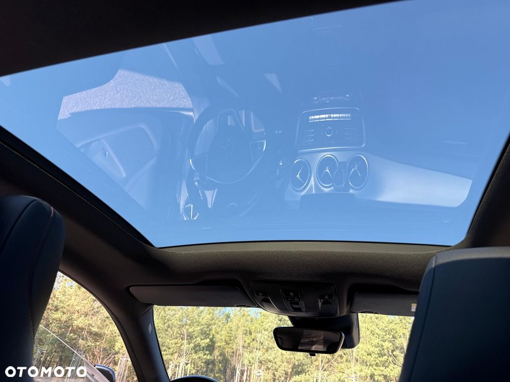 Mercedes-Benz CLA 220 4-Matic AMG Line - 19