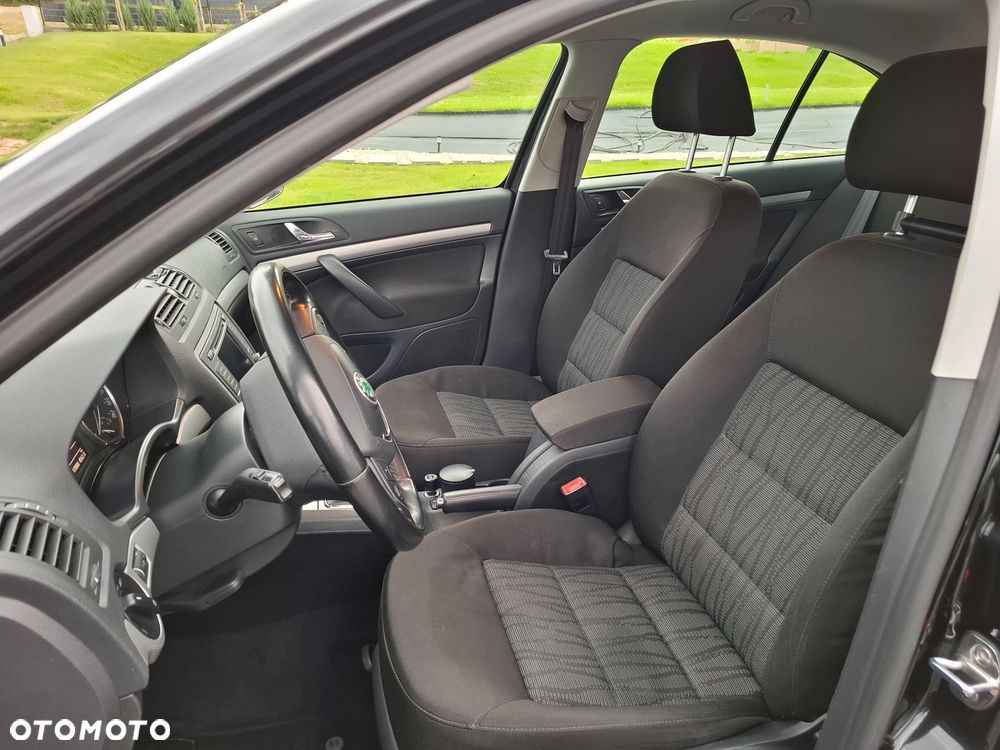 Skoda Octavia 1.8 TSI Elegance DSG - 8