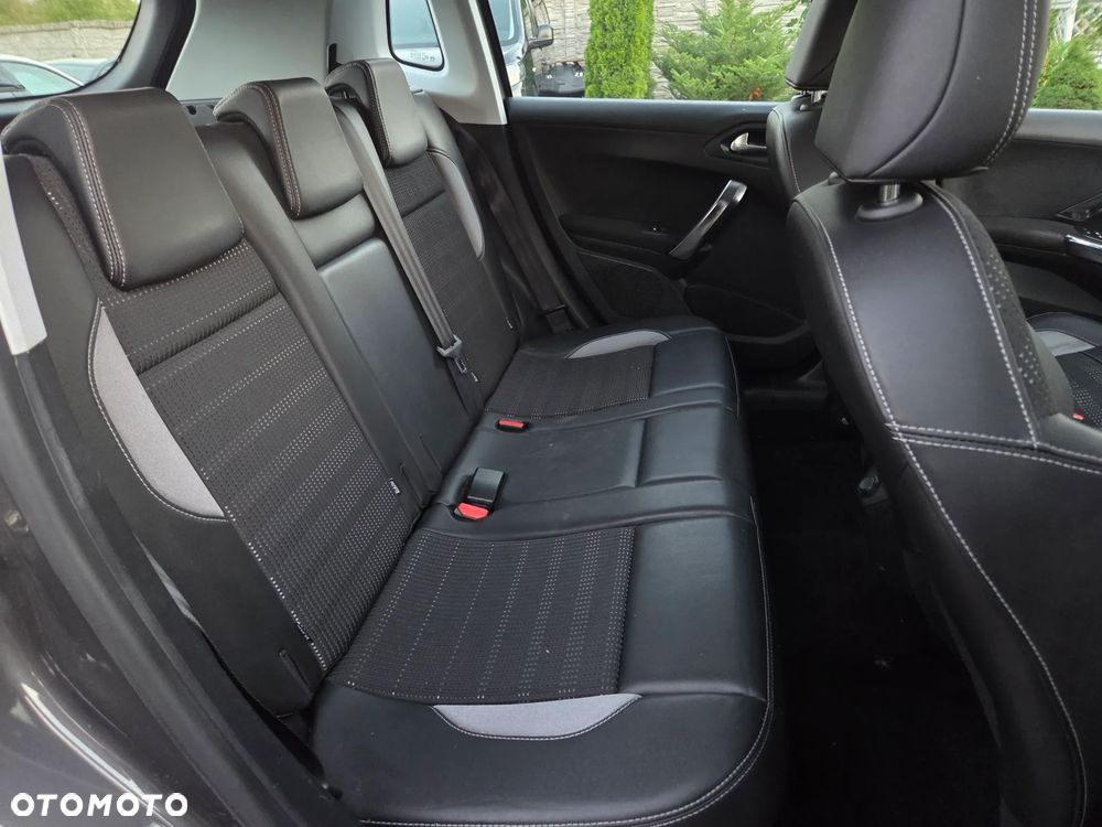 Peugeot 2008 1.6 VTi Allure - 21