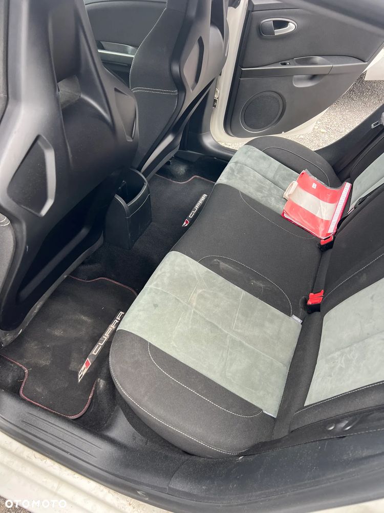 Seat Leon 2.0 TSI Cupra R - 18