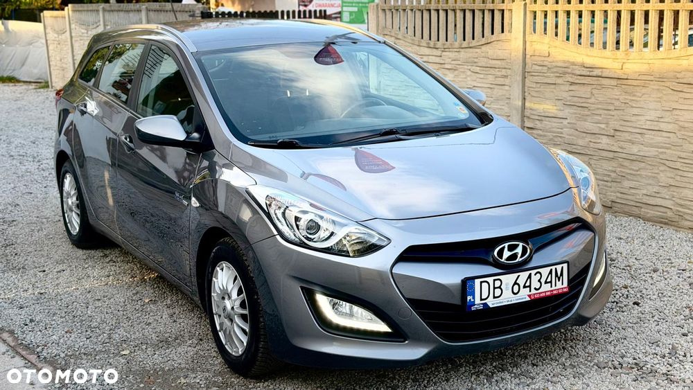 Hyundai i30 blue 1.6 CRDi Style - 36