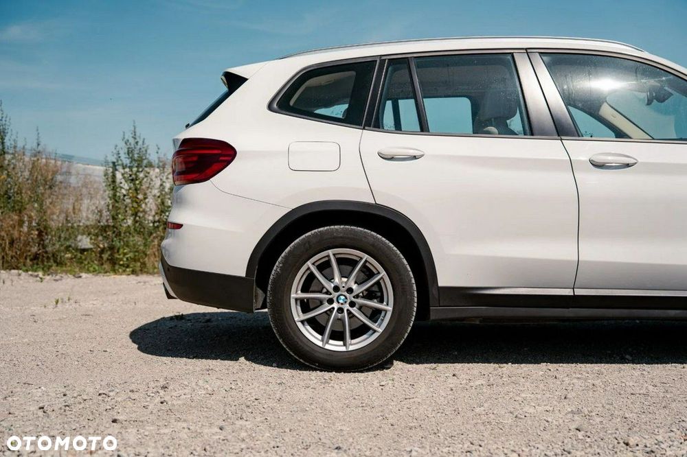 BMW X3 xDrive20i - 8