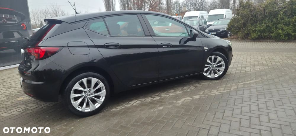 Opel Astra 1.6 CDTI Cosmo - 14