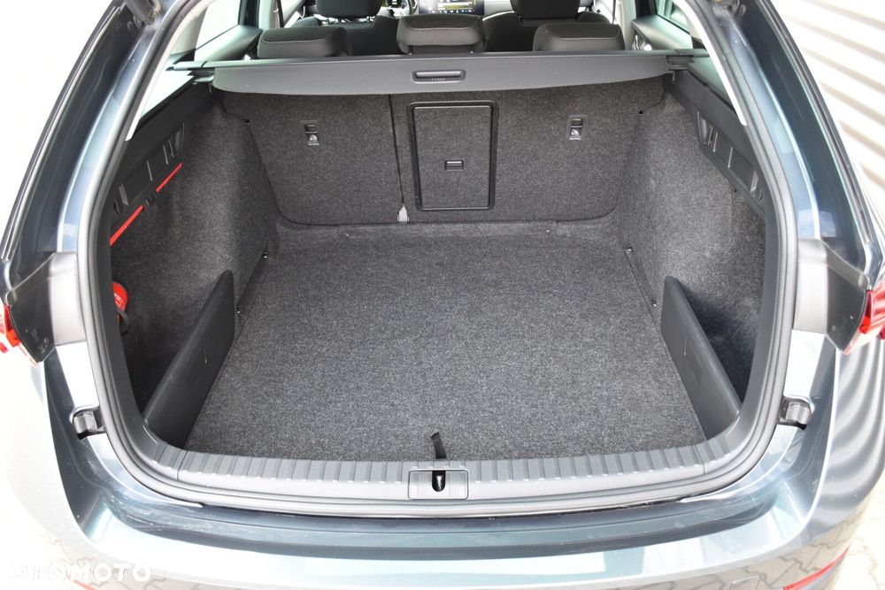 Skoda Octavia 1.5 TSI ACT Style DSG - 36