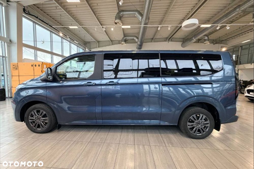 Ford Tourneo Custom - 10