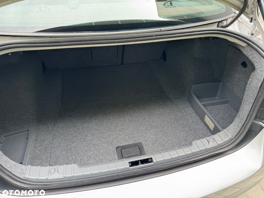 BMW Seria 3 330i xDrive Edition Sport - 20