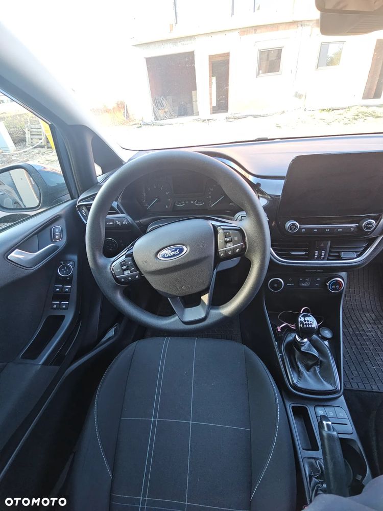 Ford Fiesta - 9