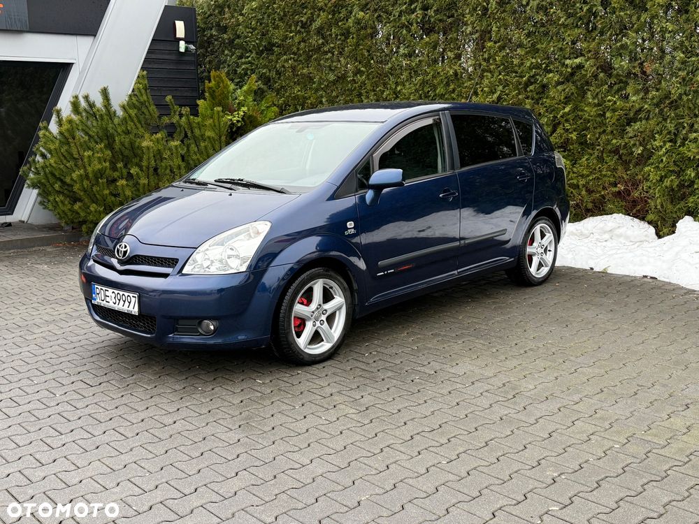 Toyota Corolla Verso - 14