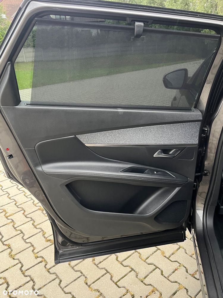Peugeot 5008 BlueHDi 130 Allure - 29