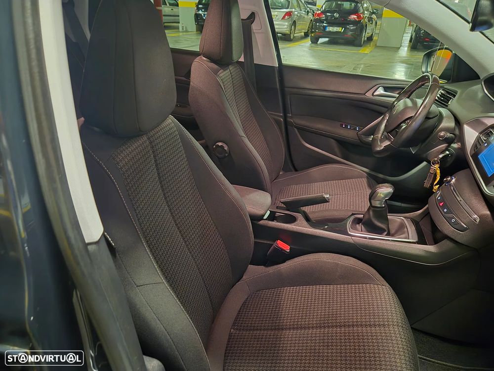 Peugeot 308 SW 1.6 BlueHDi Style - 39