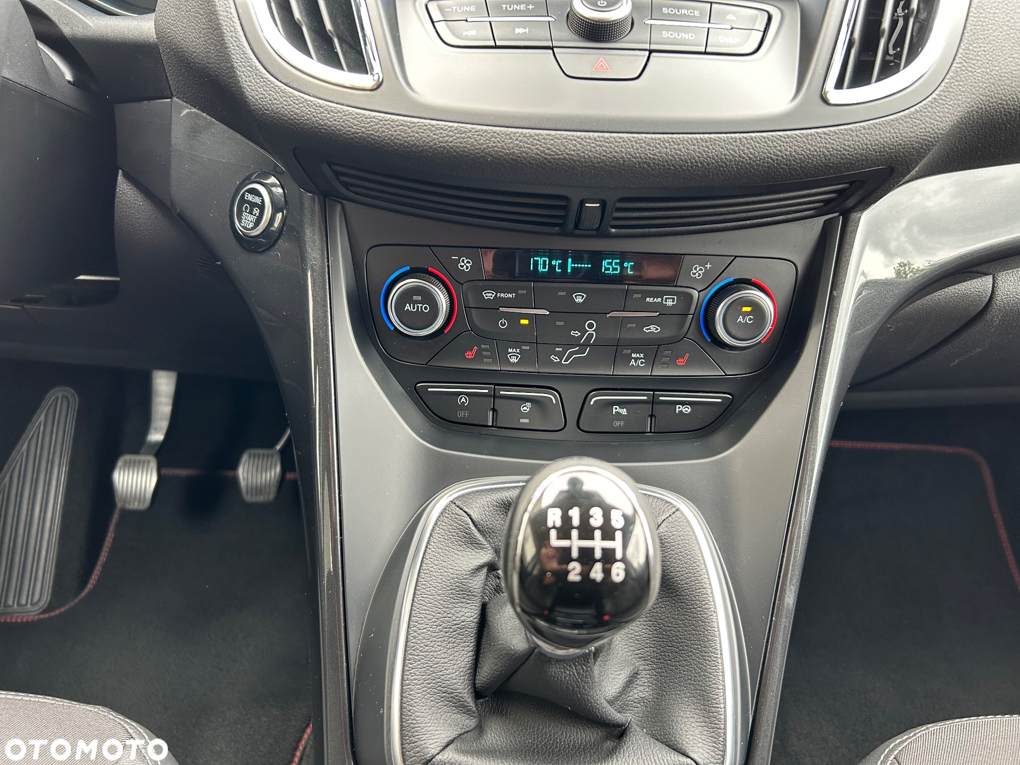 Ford Kuga 1.5 EcoBoost 2x4 Titanium - 28