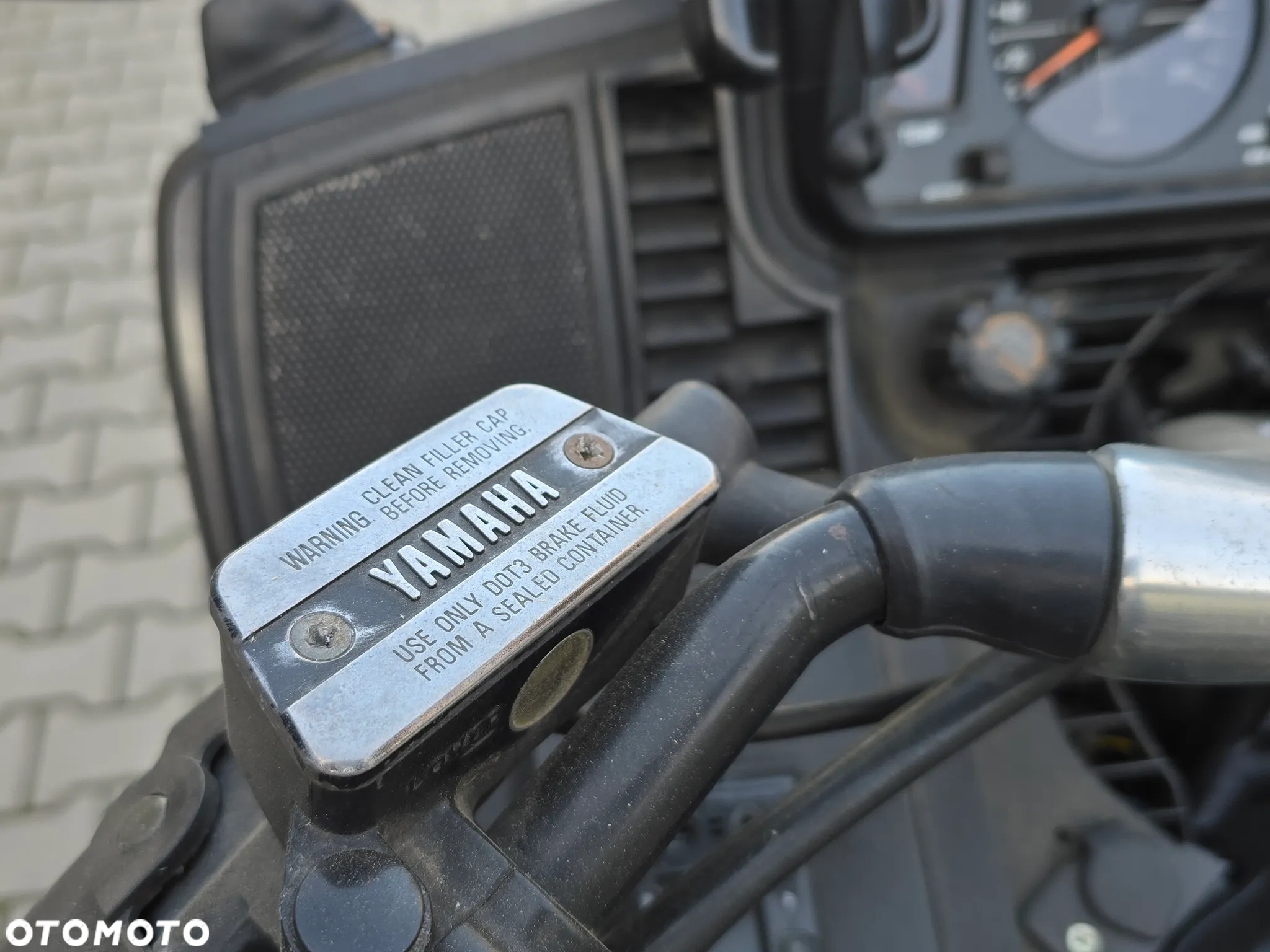 Yamaha XVZ - 19