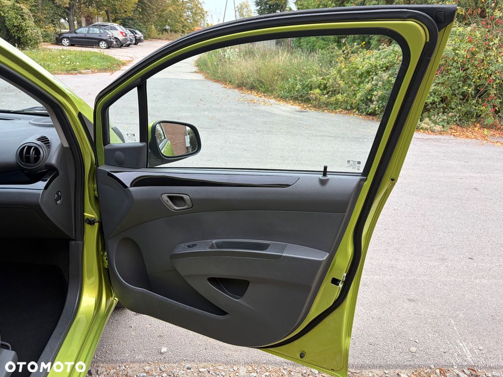 Chevrolet Spark - 32